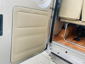Ford Transit SVP 2018. Màu Bạc. Xe cá nhânz4314677462309_c99a2e9a752f80327e17c95478329ac5